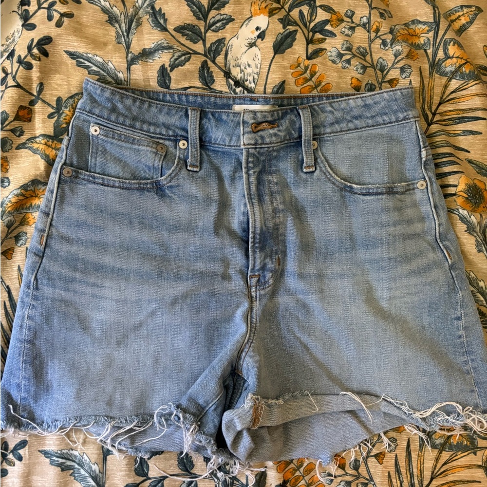 MADEWELL - The curvy perfect vintage short. Size 29.